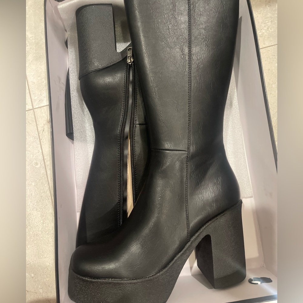 Slick Nicks Lamoda Boots Size 5